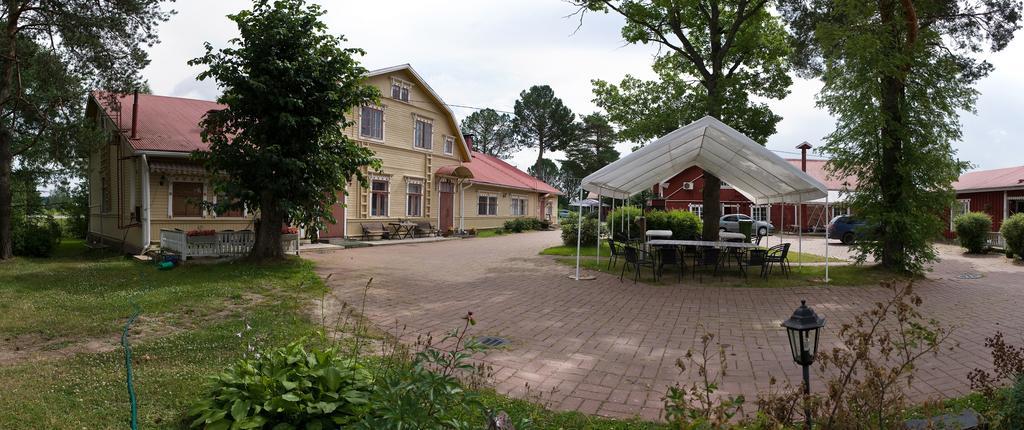 Kartano Hostel Kokemäki Exterior foto